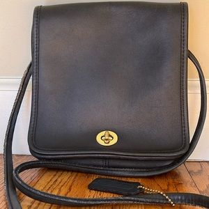 Vintage Coach Navy Blue Shoulder Bag